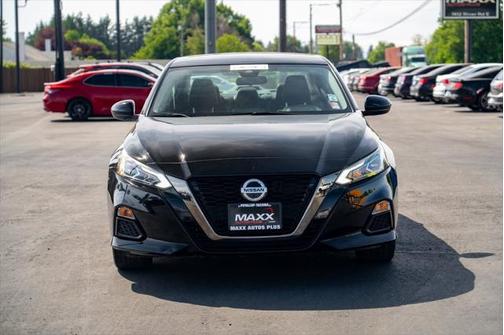 2020 Nissan Altima SR FWD