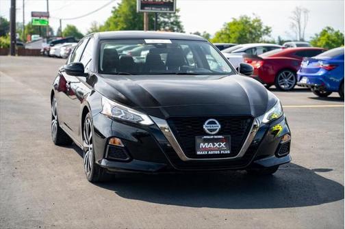 2020 Nissan Altima SR FWD