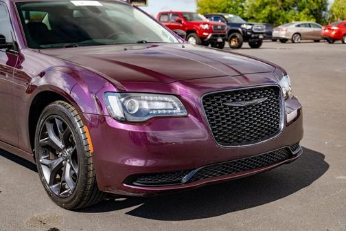 2020 Chrysler 300 Touring