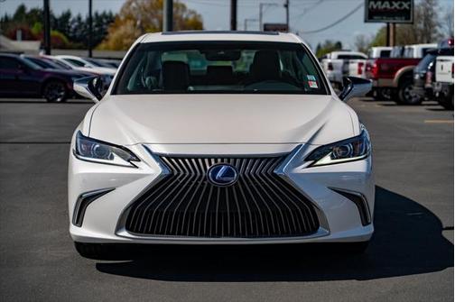2021 Lexus ES 300h Base