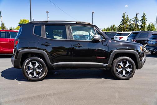 Black Clearcoat 2020 Jeep Renegade Trailhawk