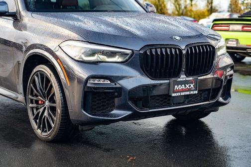 2021 BMW X5 M50i
