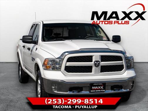 2016 RAM 1500 SLT