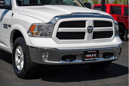 2016 RAM 1500 SLT
