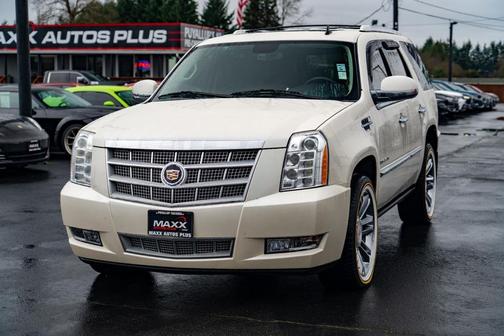 2014 Cadillac Escalade Platinum Edition
