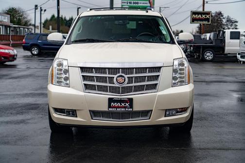 2014 Cadillac Escalade Platinum Edition