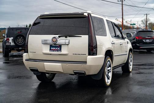 2014 Cadillac Escalade Platinum Edition