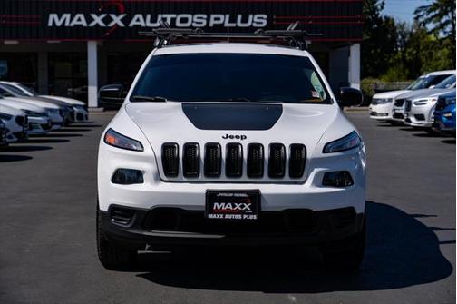 2015 Jeep Cherokee Sport