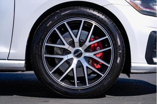 2019 Volkswagen Golf GTI 2.0T S 4-Door