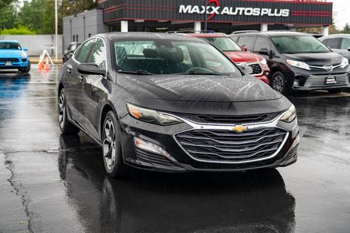 Mosaic Black Metallic 2023 Chevrolet Malibu FWD 1LT