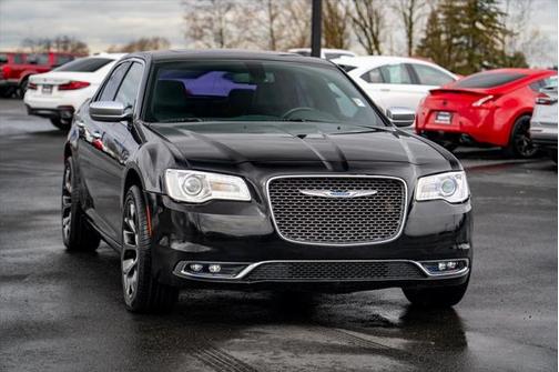 2017 Chrysler 300C Platinum