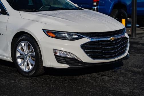 2021 Chevrolet Malibu FWD LT