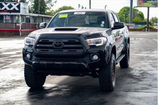 2017 Toyota Tacoma TRD Sport