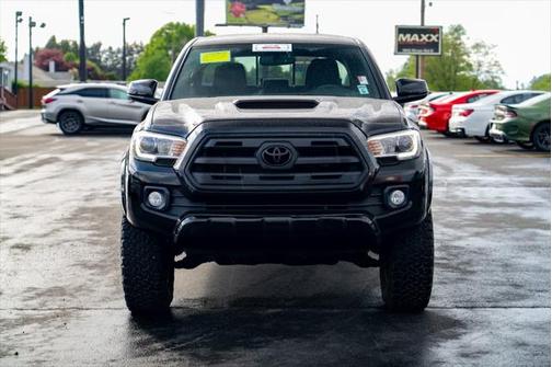 2017 Toyota Tacoma TRD Sport