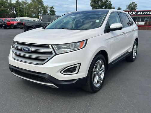 White Platinum Metallic Tri-Coat 2016 Ford Edge Titanium