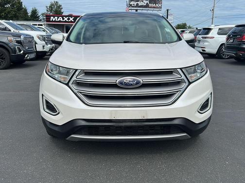White Platinum Metallic Tri-Coat 2016 Ford Edge Titanium
