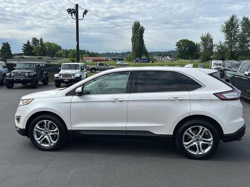 White Platinum Metallic Tri-Coat 2016 Ford Edge Titanium