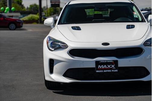 2018 Kia Stinger Base