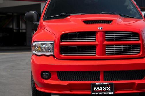 2005 Dodge Ram 1500 SRT-10 Quad Cab