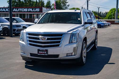 Radiant Silver Metallic 2020 Cadillac Escalade ESV Luxury