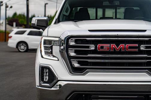 2021 GMC Sierra 1500 SLT