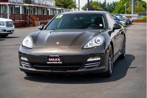 2013 Porsche Panamera 4