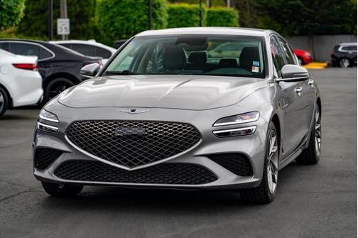 2022 Genesis G70 2.0T RWD