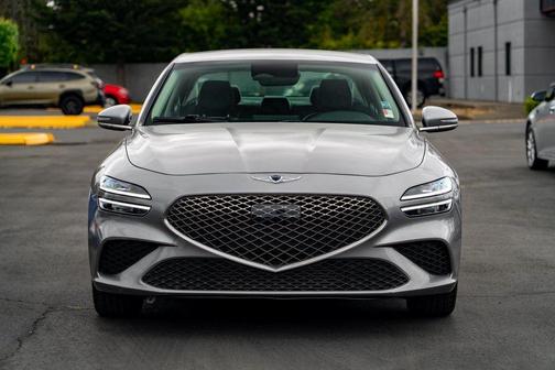 2022 Genesis G70 2.0T RWD