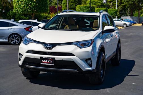 White Blizzard Pearl 2016 Toyota RAV4 Limited