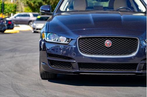 2019 Jaguar XE 25t Premium
