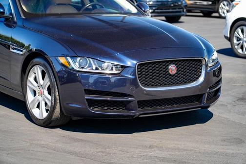 2019 Jaguar XE 25t Premium