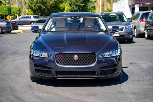 2019 Jaguar XE 25t Premium