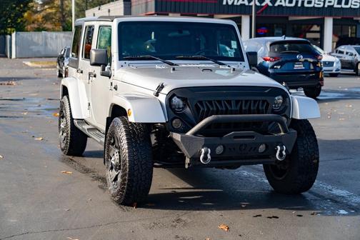 2012 Jeep Wrangler Unlimited Sahara
