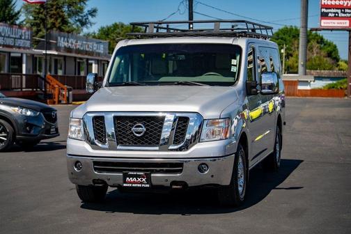 2015 Nissan NV Passenger NV3500 HD SL V8