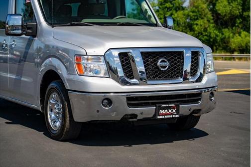 2015 Nissan NV Passenger NV3500 HD SL V8