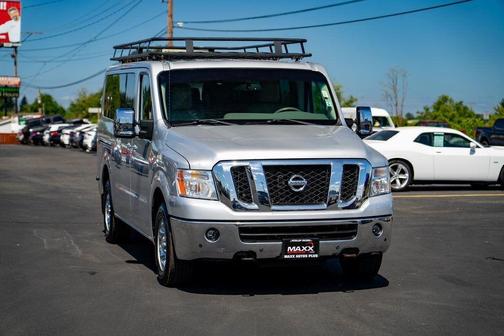 2015 Nissan NV Passenger NV3500 HD SL V8