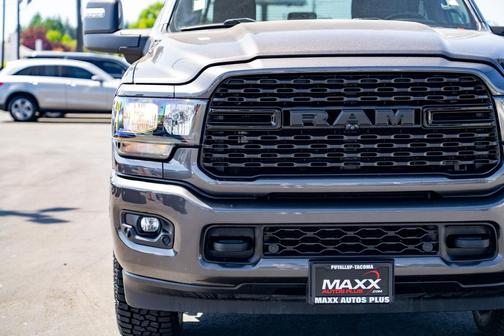 Granite Crystal Metallic Clearcoat 2023 RAM 2500 Big Horn Crew Cab 4x4 6'4' Box