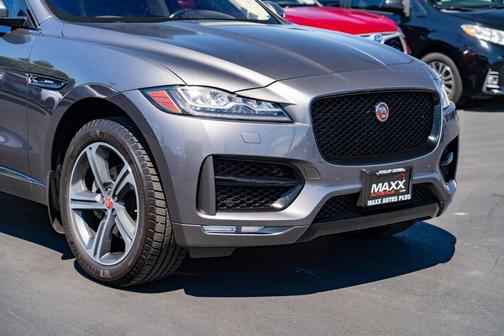 Corris Grey Metallic 2018 Jaguar F-PACE 25t R-Sport