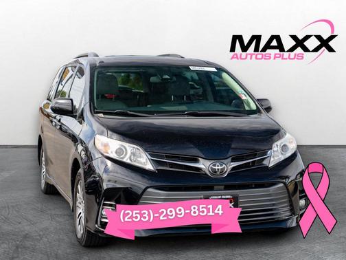 2020 Toyota Sienna XLE