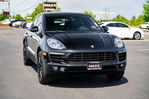 2018 Porsche Macan Sport Edition