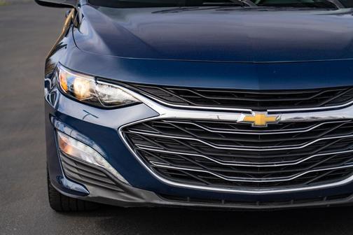 Northsky Blue Metallic 2022 Chevrolet Malibu FWD LT