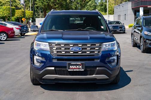 Magnetic Metallic 2017 Ford Explorer sport