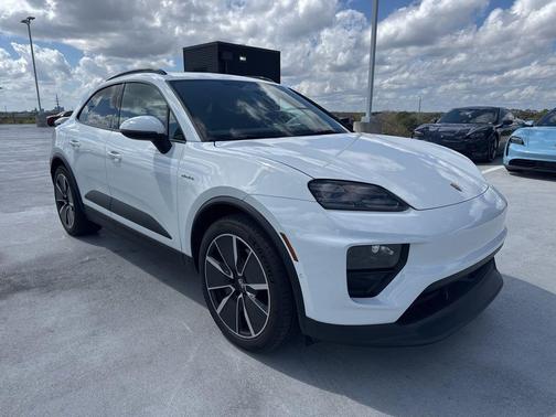 2024 Porsche Macan 4