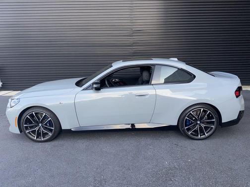 2023 BMW 230 i xDrive