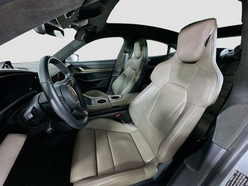 2021 Porsche Taycan Turbo S