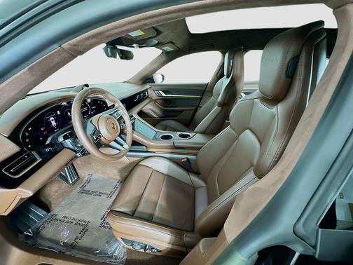 2024 Porsche Taycan Turbo S