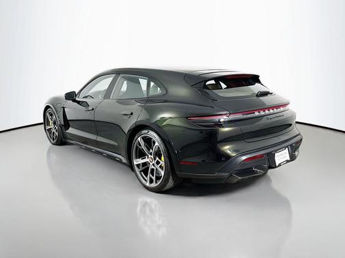 2024 Porsche Taycan Turbo S