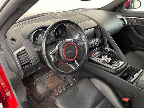 2018 Jaguar F-TYPE R-Dynamic