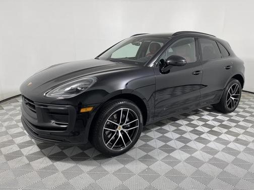 2025 Porsche Macan Base