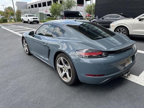 2017 Porsche 718 Cayman Base